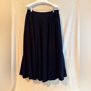 Linennaive The Soft Lawn 12 Midi Wool Skirt